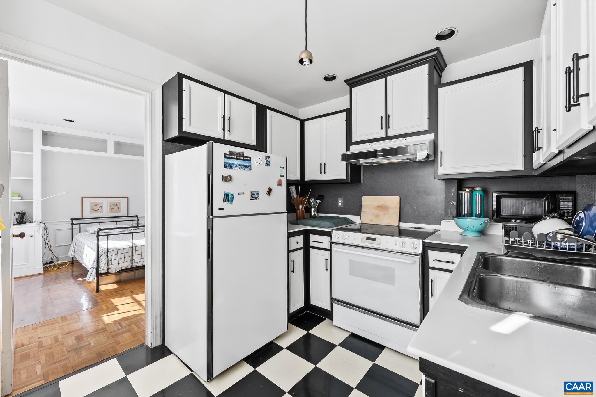 500 COURT SQ, CHARLOTTESVILLE, Virginia 22902, ,1 BathroomBathrooms,Residential,500 COURT SQ,674488 MLS # 674488