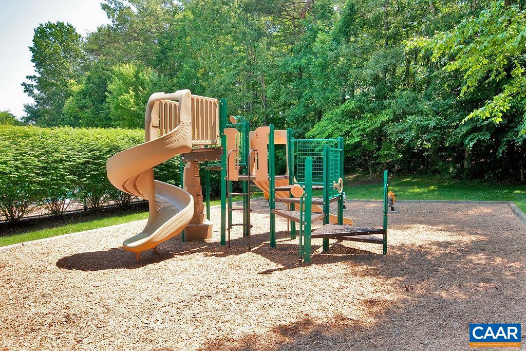 3278 GATEWAY CIR, CHARLOTTESVILLE, Virginia 22911, 3 Bedrooms Bedrooms, ,2 BathroomsBathrooms,Residential,3278 GATEWAY CIR,674609 MLS # 674609