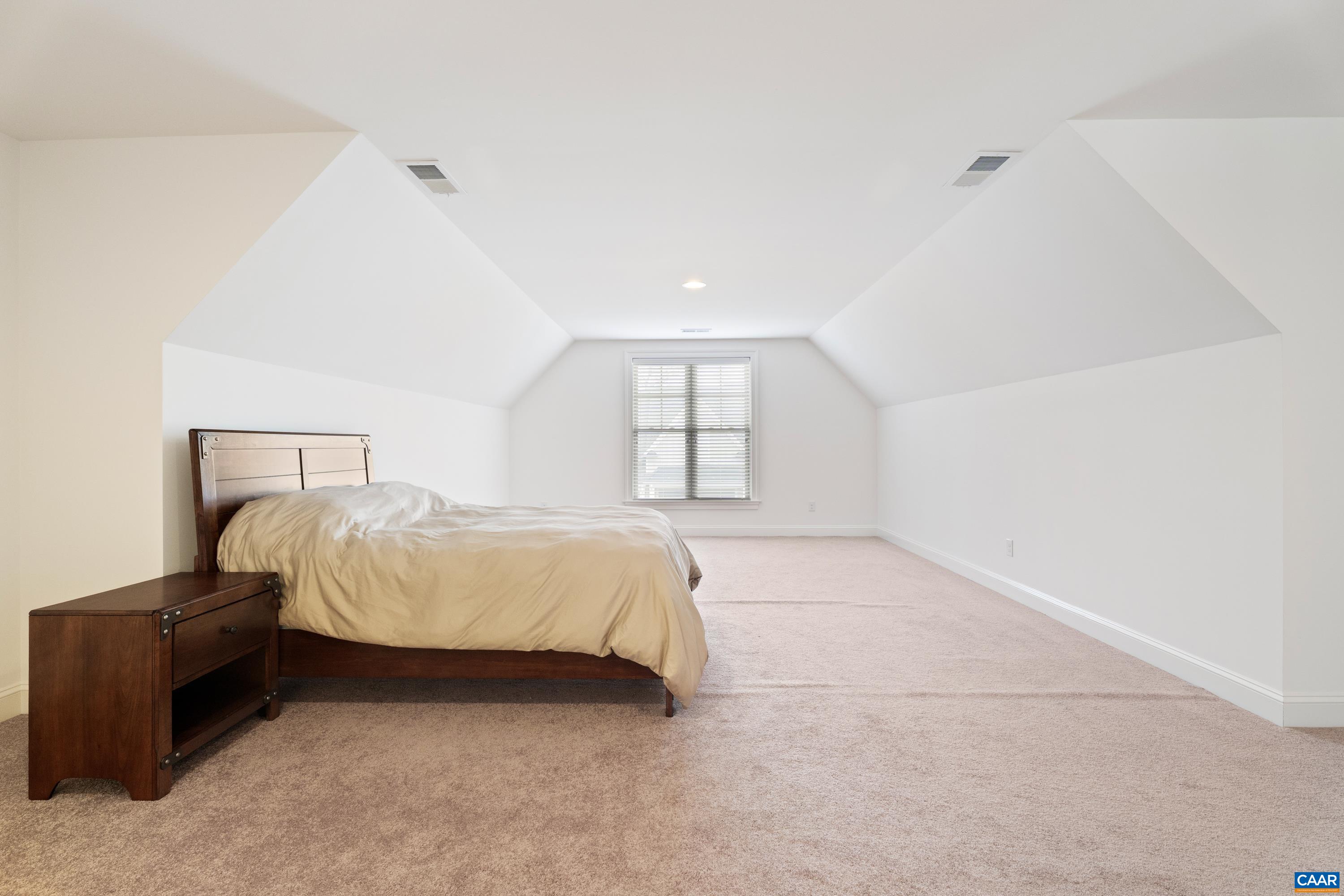 2621 S BENNINGTON RD, CHARLOTTESVILLE, Virginia 22901, 5 Bedrooms Bedrooms, ,5 BathroomsBathrooms,Residential,OUT OF BOUNDS VILLA I,2621 S BENNINGTON RD,674656 MLS # 674656