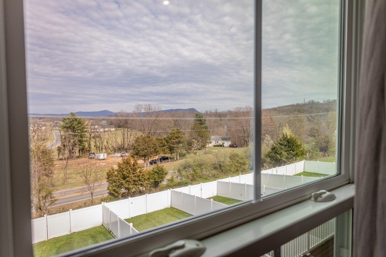 4537 DRYSDALE ST, ROCKINGHAM, Virginia 22801, 3 Bedrooms Bedrooms, ,2 BathroomsBathrooms,Residential,4537 DRYSDALE ST,674994 MLS # 674994