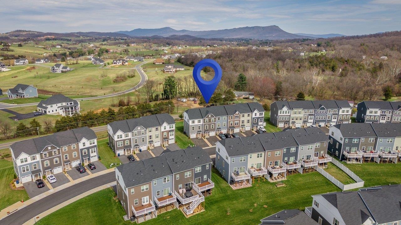 4537 DRYSDALE ST, ROCKINGHAM, Virginia 22801, 3 Bedrooms Bedrooms, ,2 BathroomsBathrooms,Residential,4537 DRYSDALE ST,674994 MLS # 674994