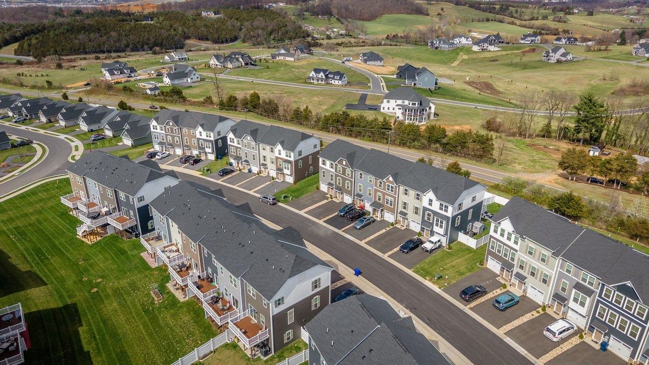 4537 DRYSDALE ST, ROCKINGHAM, Virginia 22801, 3 Bedrooms Bedrooms, ,2 BathroomsBathrooms,Residential,4537 DRYSDALE ST,674994 MLS # 674994