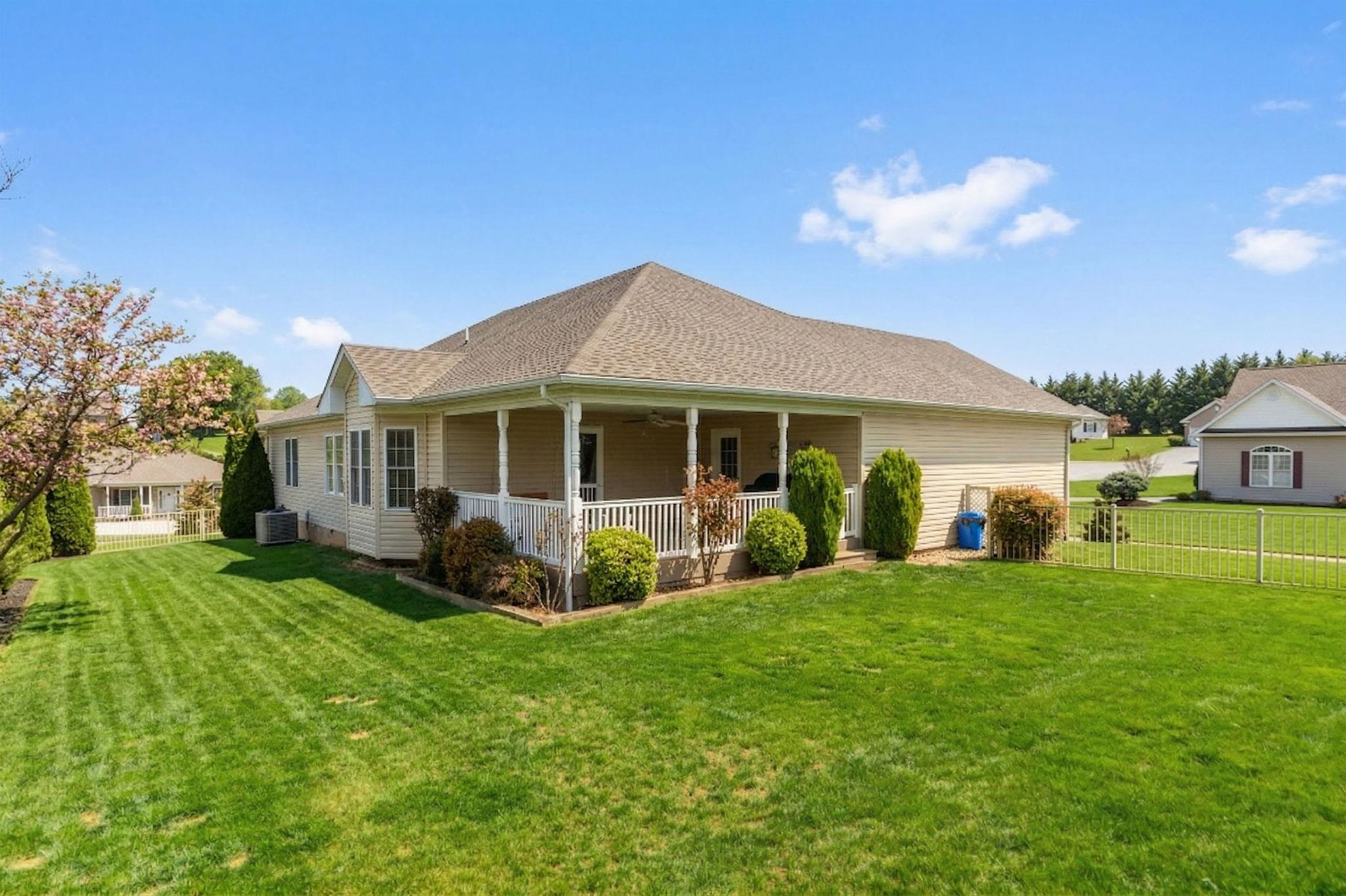 800 WATERTON ST, STAUNTON, Virginia 24401, 3 Bedrooms Bedrooms, ,2 BathroomsBathrooms,Residential,800 WATERTON ST,675145 MLS # 675145