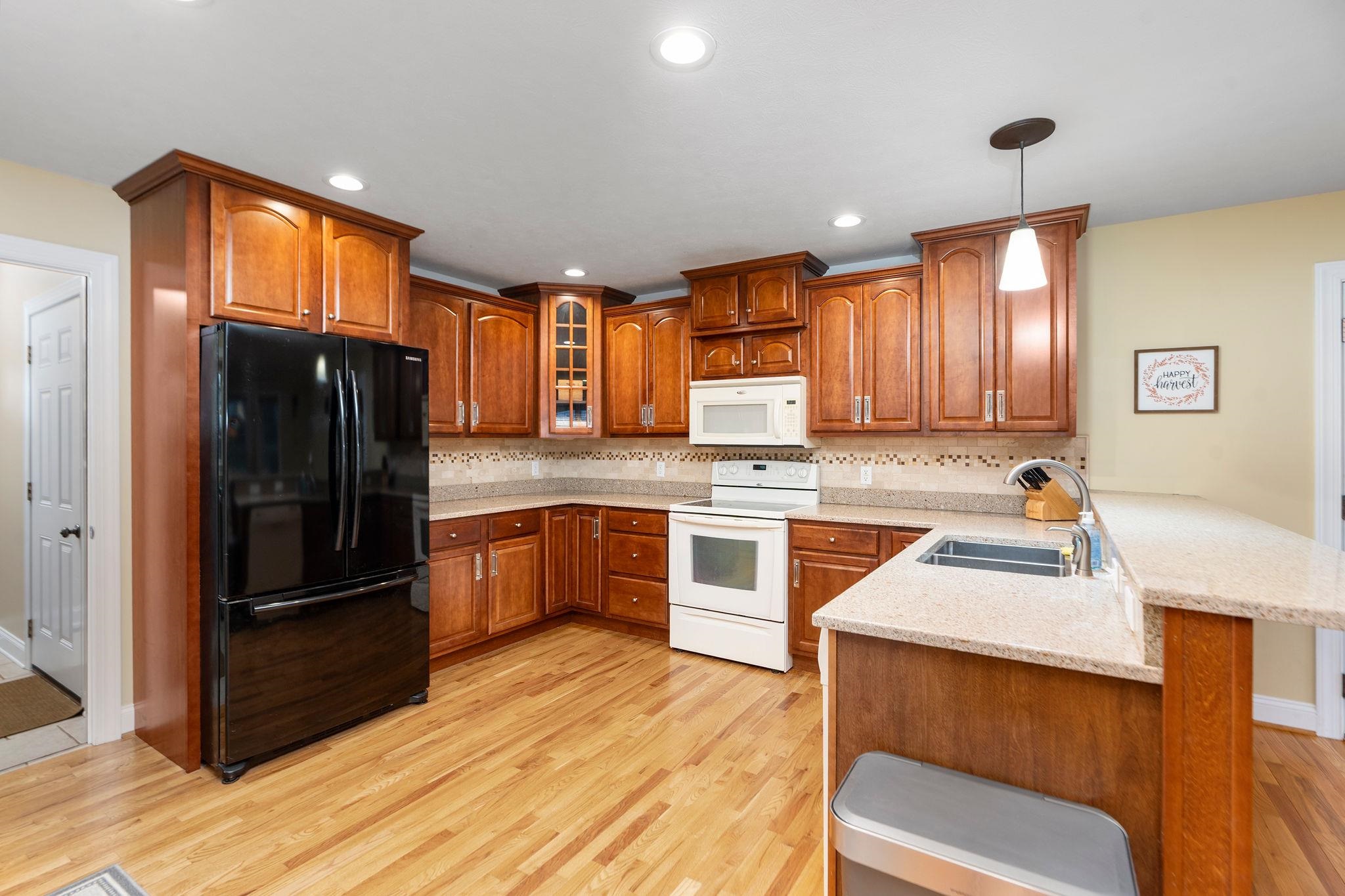 800 WATERTON ST, STAUNTON, Virginia 24401, 3 Bedrooms Bedrooms, ,2 BathroomsBathrooms,Residential,800 WATERTON ST,675145 MLS # 675145