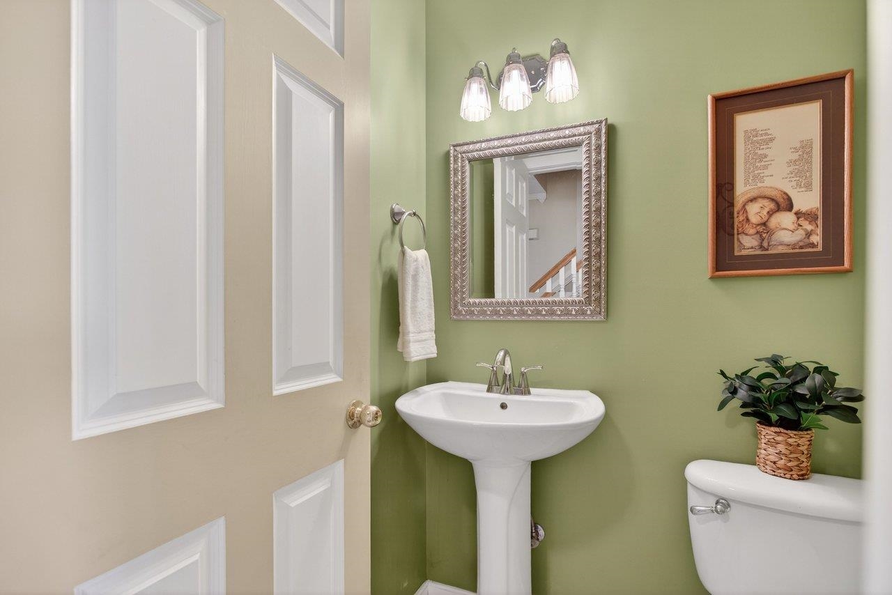 145 SUGAR MILL LN, WEYERS CAVE, Virginia 24486, 4 Bedrooms Bedrooms, ,2 BathroomsBathrooms,Residential,145 SUGAR MILL LN,675150 MLS # 675150