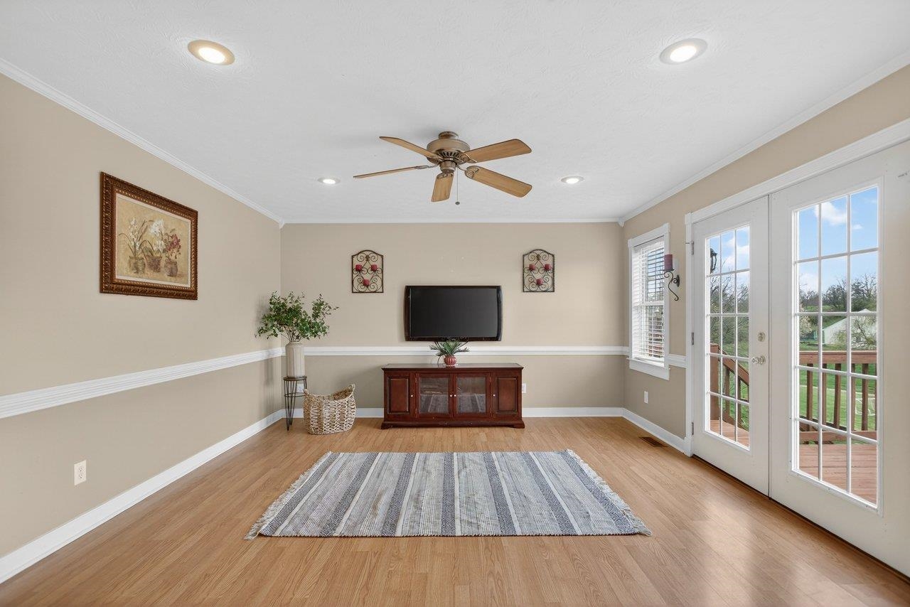 145 SUGAR MILL LN, WEYERS CAVE, Virginia 24486, 4 Bedrooms Bedrooms, ,2 BathroomsBathrooms,Residential,145 SUGAR MILL LN,675150 MLS # 675150