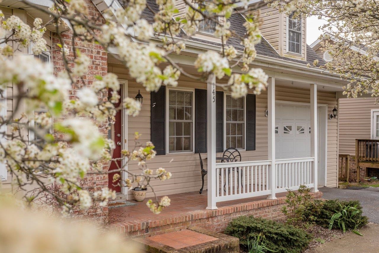 145 SUGAR MILL LN, WEYERS CAVE, Virginia 24486, 4 Bedrooms Bedrooms, ,2 BathroomsBathrooms,Residential,145 SUGAR MILL LN,675150 MLS # 675150