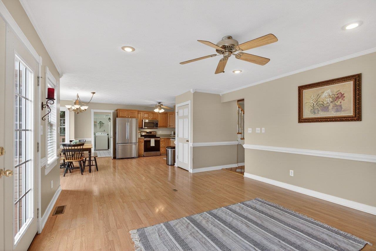 145 SUGAR MILL LN, WEYERS CAVE, Virginia 24486, 4 Bedrooms Bedrooms, ,2 BathroomsBathrooms,Residential,145 SUGAR MILL LN,675150 MLS # 675150