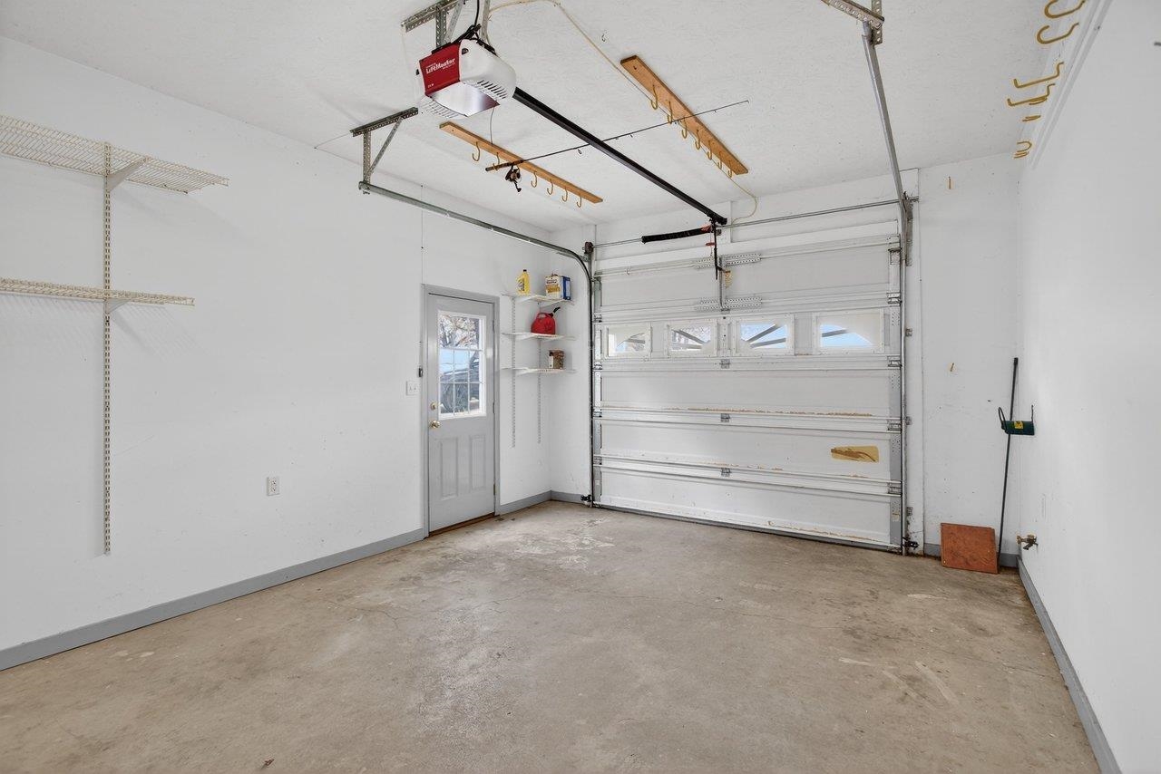 145 SUGAR MILL LN, WEYERS CAVE, Virginia 24486, 4 Bedrooms Bedrooms, ,2 BathroomsBathrooms,Residential,145 SUGAR MILL LN,675150 MLS # 675150