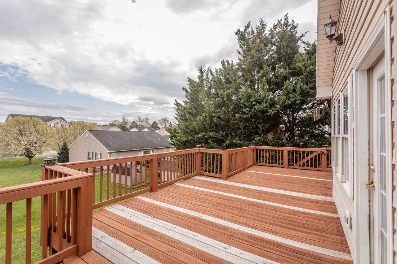 145 SUGAR MILL LN, WEYERS CAVE, Virginia 24486, 4 Bedrooms Bedrooms, ,2 BathroomsBathrooms,Residential,145 SUGAR MILL LN,675150 MLS # 675150