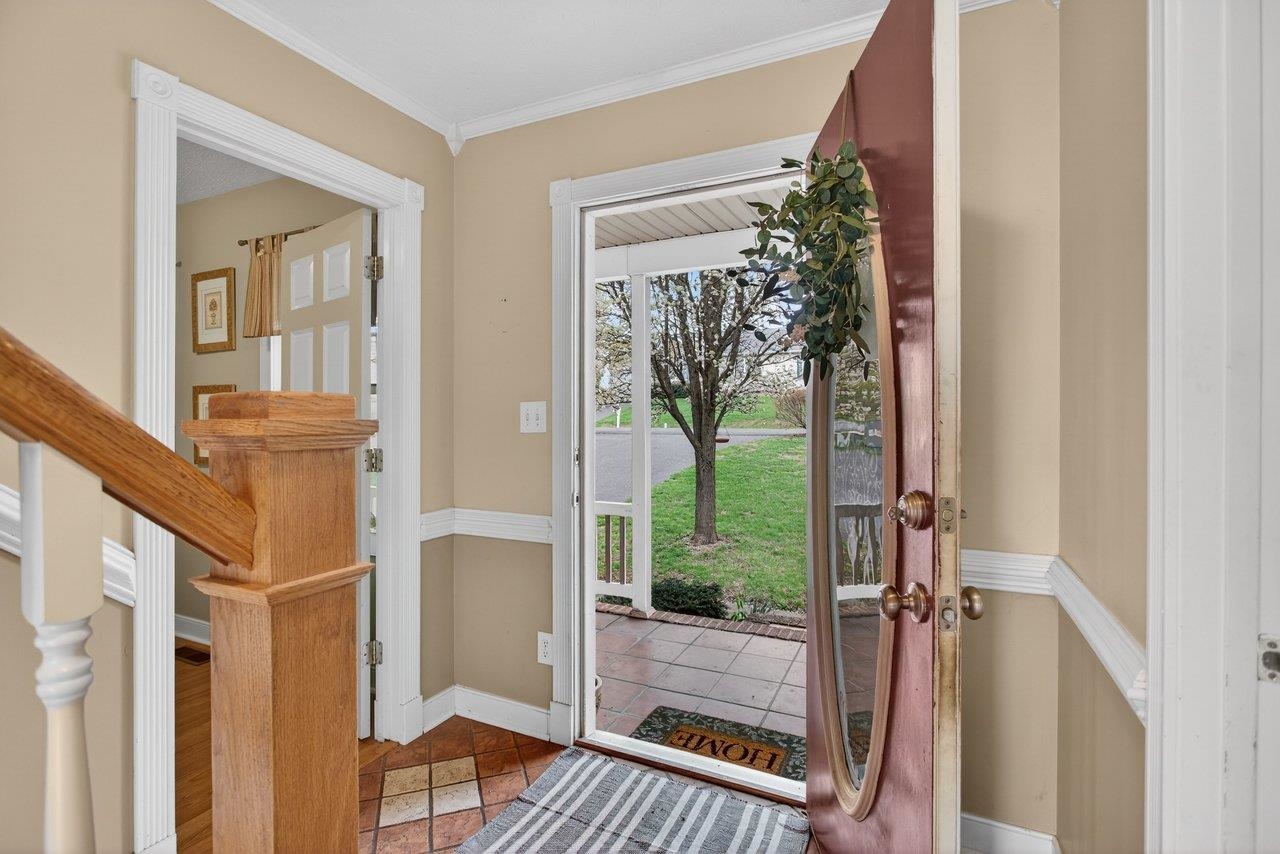 145 SUGAR MILL LN, WEYERS CAVE, Virginia 24486, 4 Bedrooms Bedrooms, ,2 BathroomsBathrooms,Residential,145 SUGAR MILL LN,675150 MLS # 675150