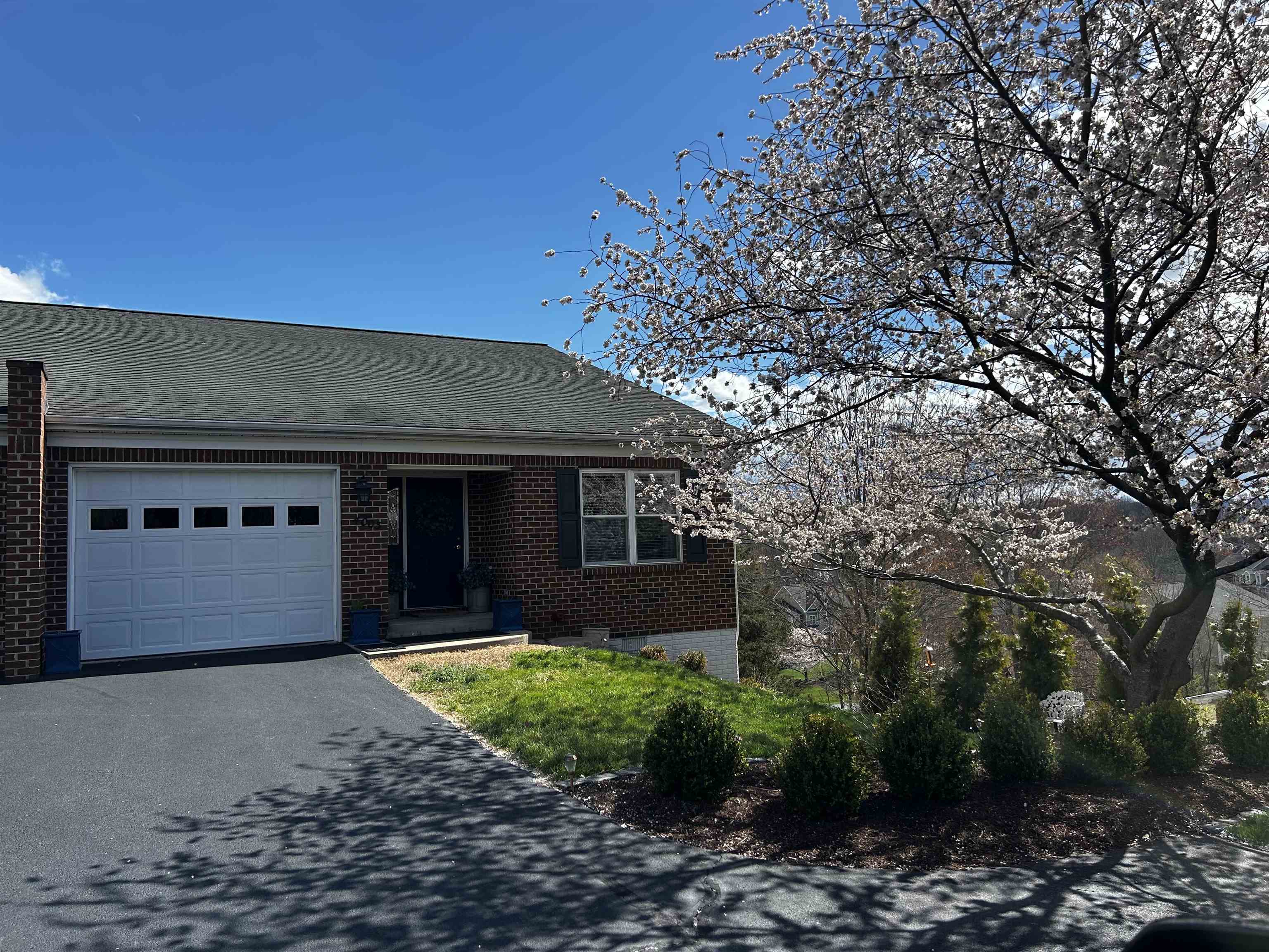 4003 PIRKEY LN, ROCKINGHAM, Virginia 22801, 3 Bedrooms Bedrooms, ,3 BathroomsBathrooms,Residential,4003 PIRKEY LN,675152 MLS # 675152