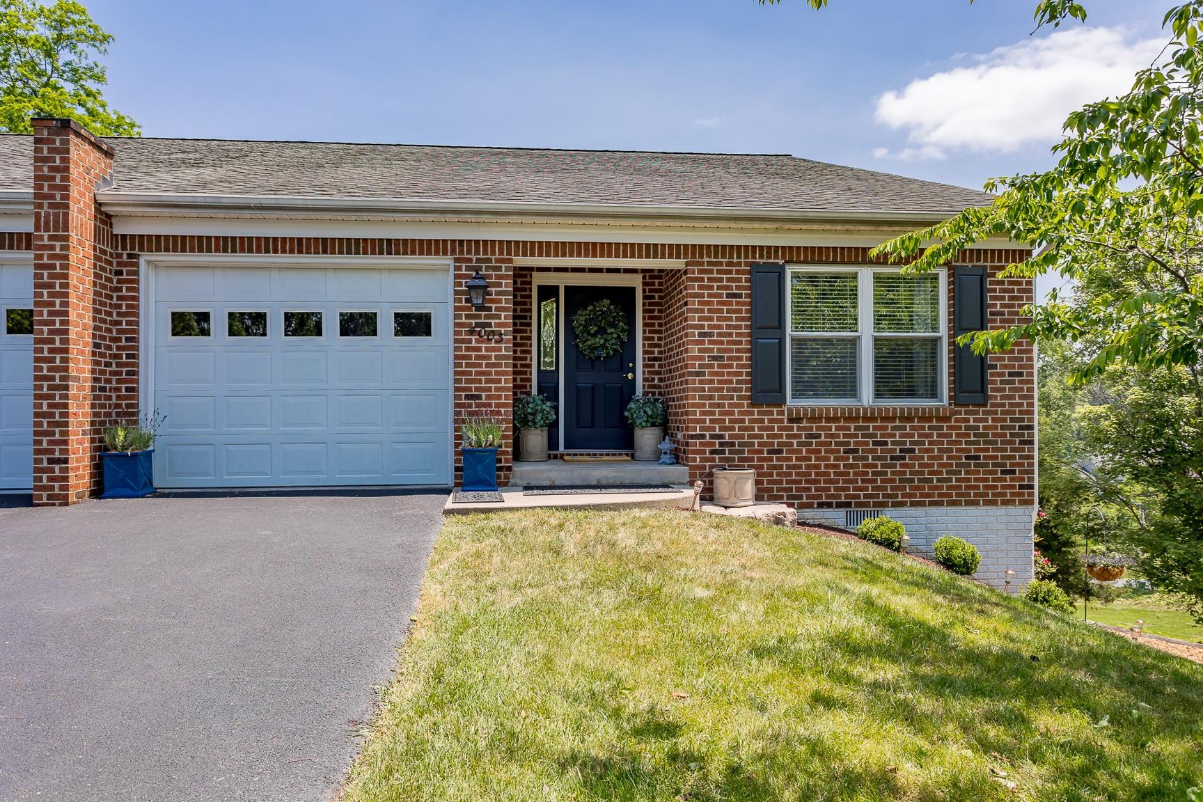 4003 PIRKEY LN, ROCKINGHAM, Virginia 22801, 3 Bedrooms Bedrooms, ,3 BathroomsBathrooms,Residential,4003 PIRKEY LN,675152 MLS # 675152