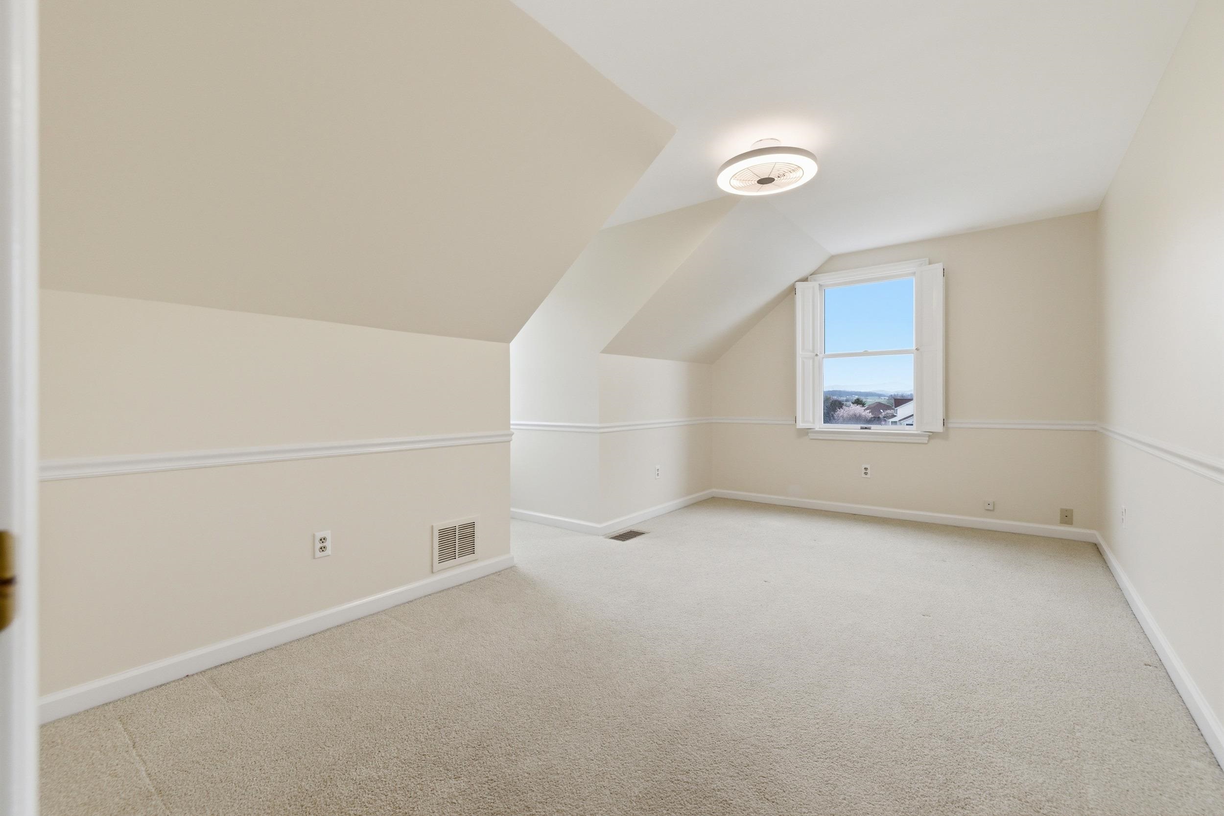 110 SUNBRIGHT DR, BRIDGEWATER, Virginia 22812, 3 Bedrooms Bedrooms, ,3 BathroomsBathrooms,Residential,110 SUNBRIGHT DR,675156 MLS # 675156