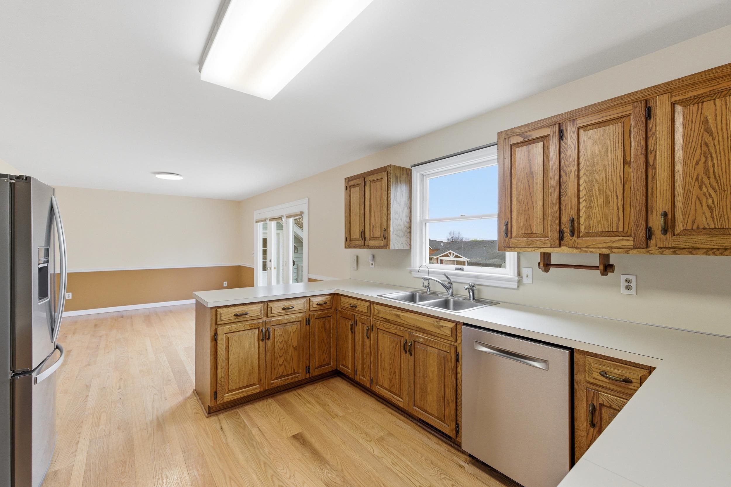 110 SUNBRIGHT DR, BRIDGEWATER, Virginia 22812, 3 Bedrooms Bedrooms, ,3 BathroomsBathrooms,Residential,110 SUNBRIGHT DR,675156 MLS # 675156