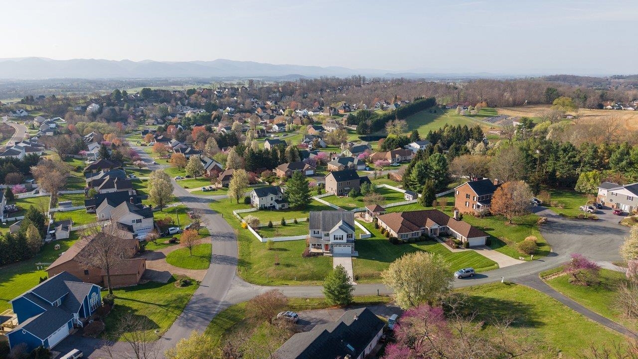 3885 CADET CT, PENN LAIRD, Virginia 22846, 4 Bedrooms Bedrooms, ,2 BathroomsBathrooms,Residential,3885 CADET CT,675157 MLS # 675157