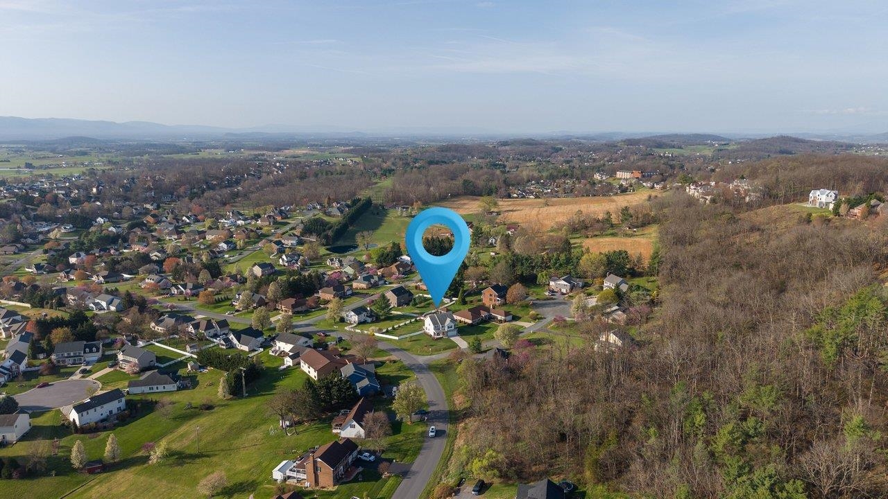 3885 CADET CT, PENN LAIRD, Virginia 22846, 4 Bedrooms Bedrooms, ,2 BathroomsBathrooms,Residential,3885 CADET CT,675157 MLS # 675157