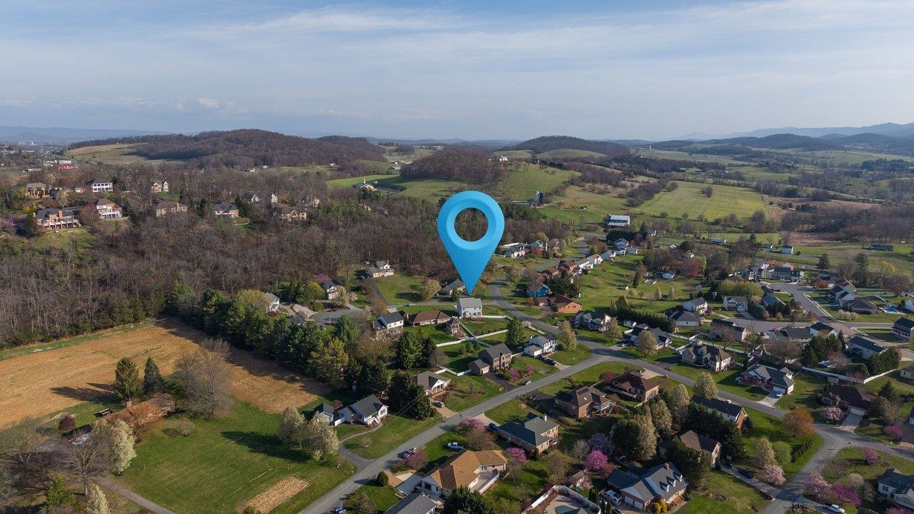 3885 CADET CT, PENN LAIRD, Virginia 22846, 4 Bedrooms Bedrooms, ,2 BathroomsBathrooms,Residential,3885 CADET CT,675157 MLS # 675157