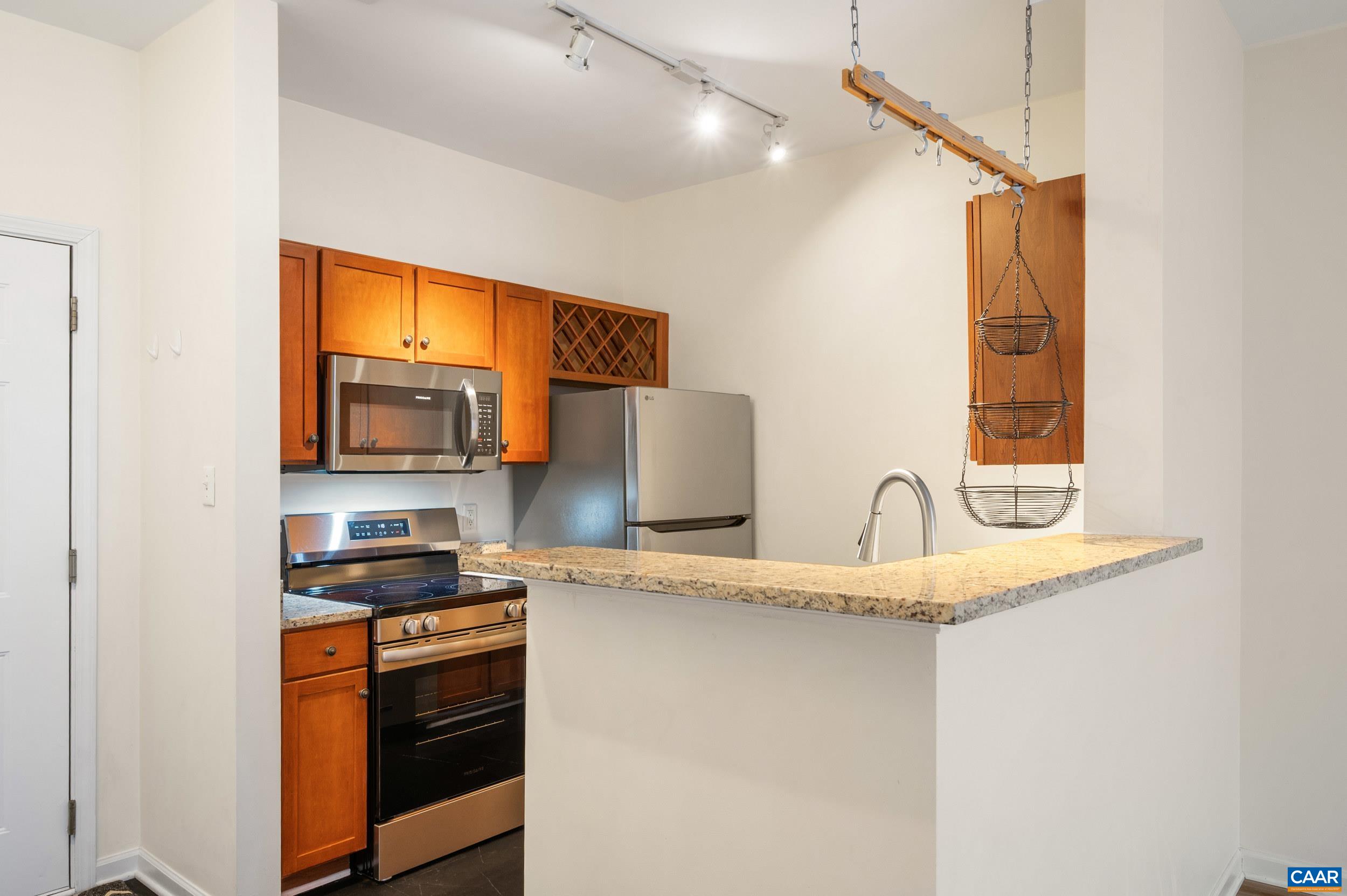 770 WALKER SQ, CHARLOTTESVILLE, Virginia 22903, 1 Bedroom Bedrooms, ,1 BathroomBathrooms,Residential,770 WALKER SQ,675159 MLS # 675159