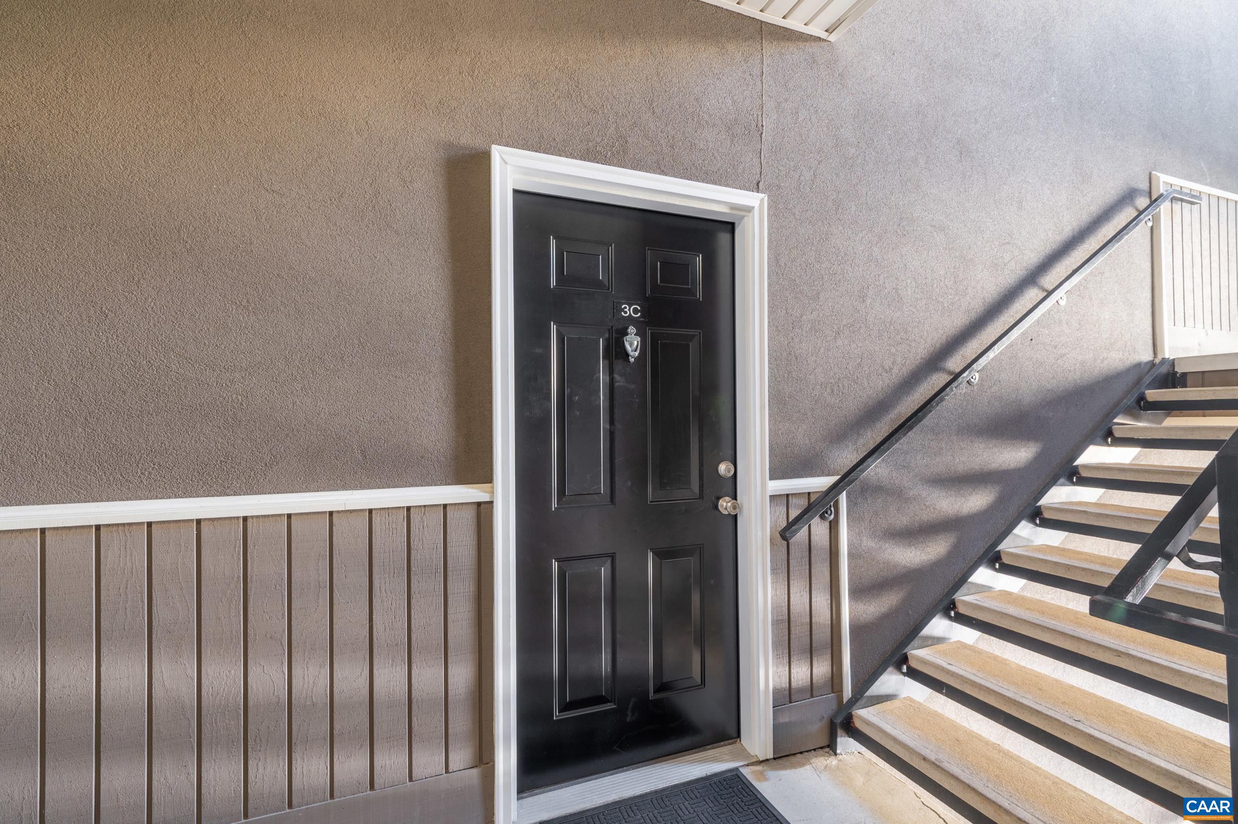 770 WALKER SQ, CHARLOTTESVILLE, Virginia 22903, 1 Bedroom Bedrooms, ,1 BathroomBathrooms,Residential,770 WALKER SQ,675159 MLS # 675159