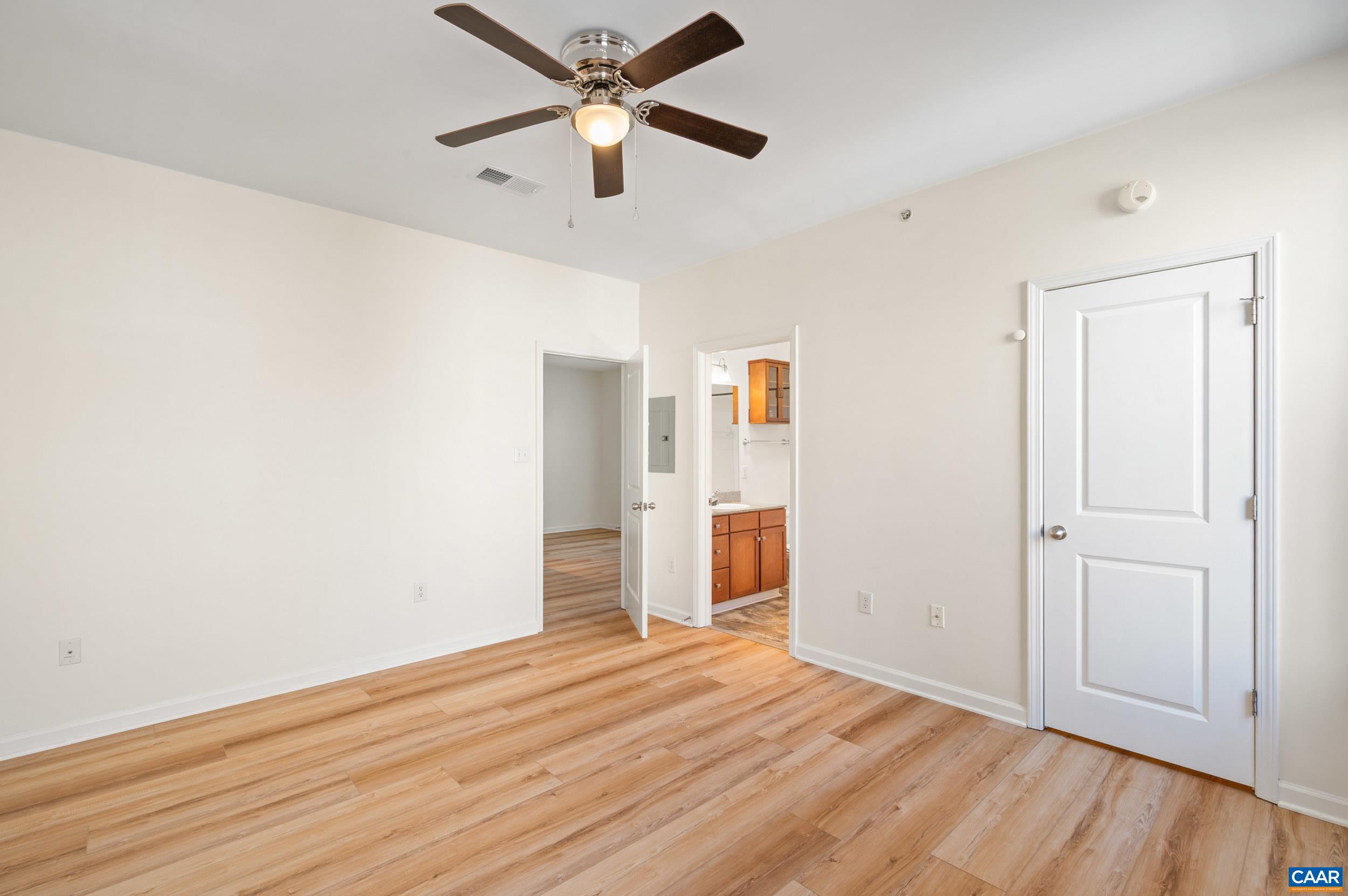 770 WALKER SQ, CHARLOTTESVILLE, Virginia 22903, 1 Bedroom Bedrooms, ,1 BathroomBathrooms,Residential,770 WALKER SQ,675159 MLS # 675159