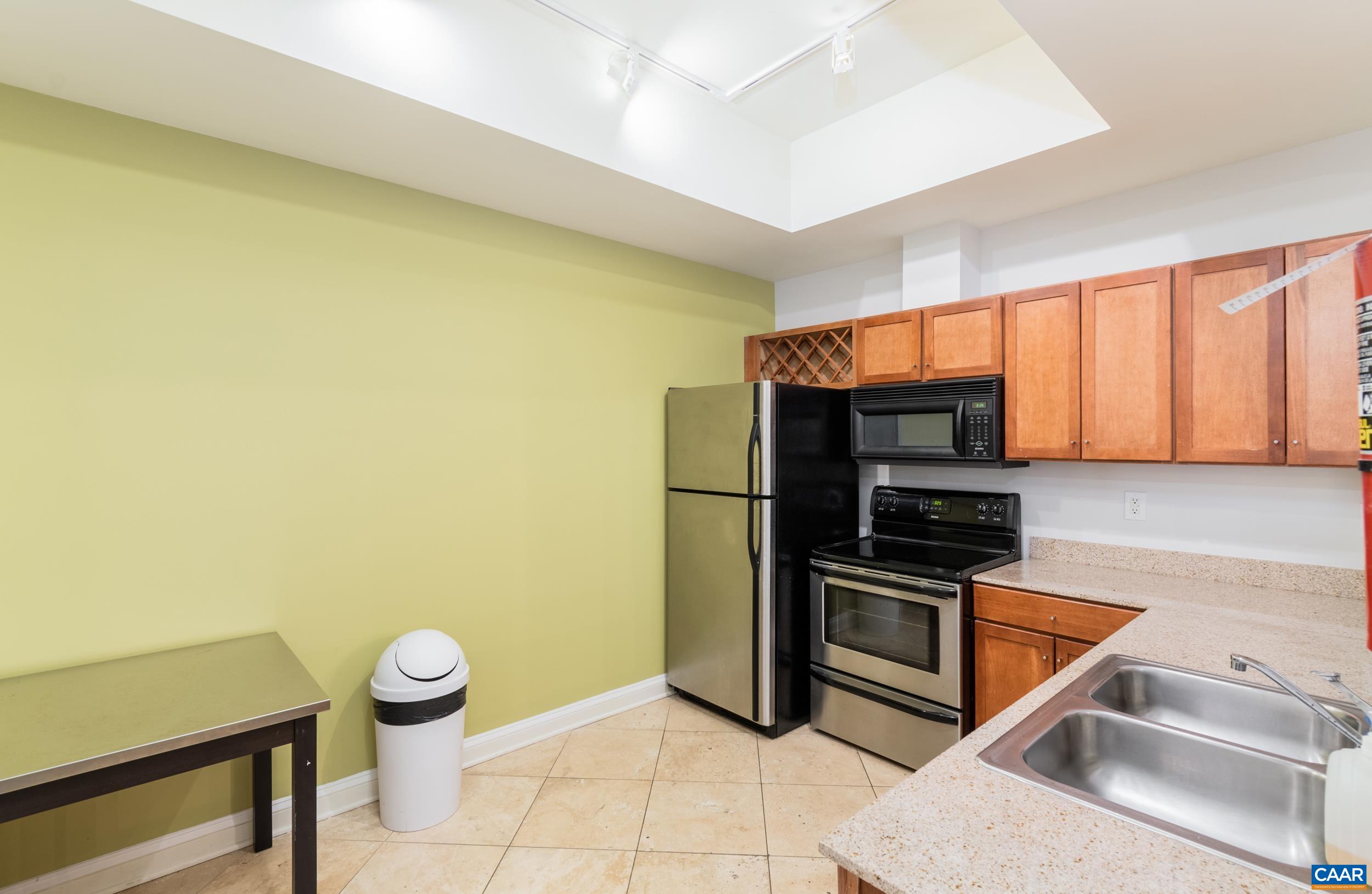 770 WALKER SQ, CHARLOTTESVILLE, Virginia 22903, 1 Bedroom Bedrooms, ,1 BathroomBathrooms,Residential,770 WALKER SQ,675159 MLS # 675159