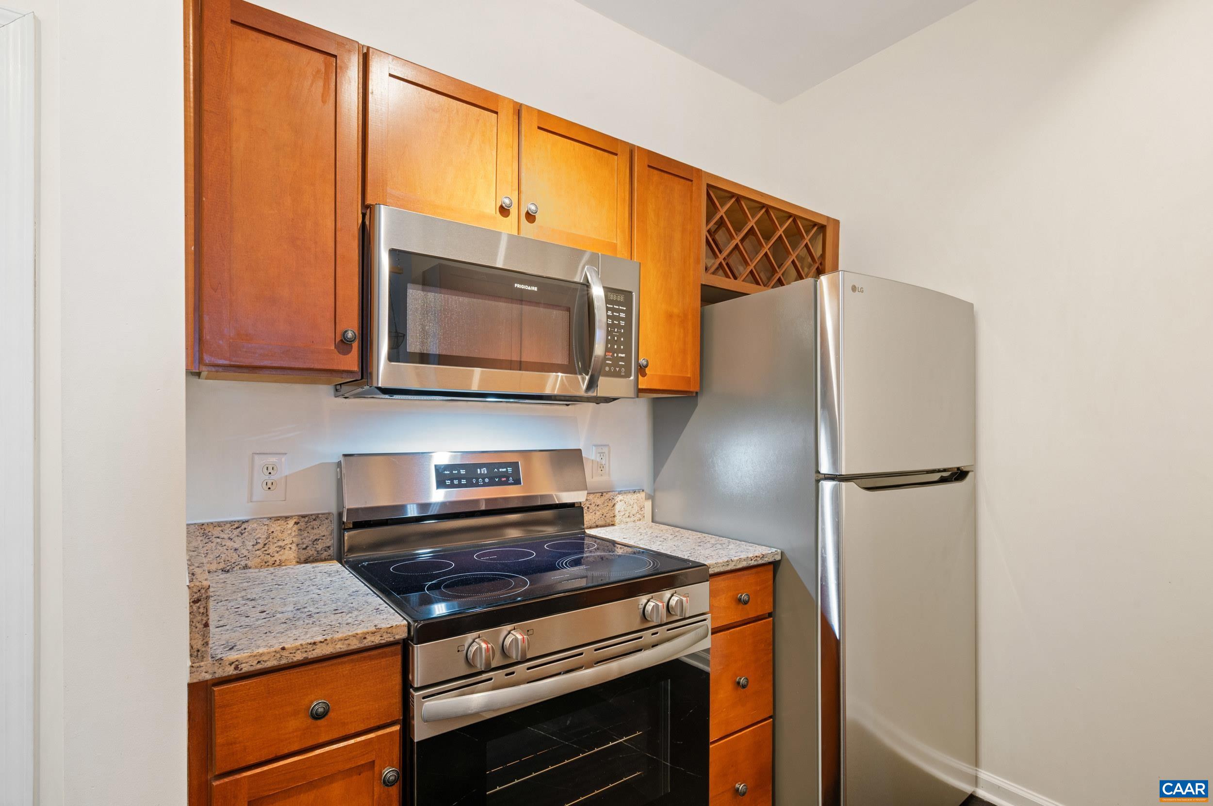 770 WALKER SQ, CHARLOTTESVILLE, Virginia 22903, 1 Bedroom Bedrooms, ,1 BathroomBathrooms,Residential,770 WALKER SQ,675159 MLS # 675159