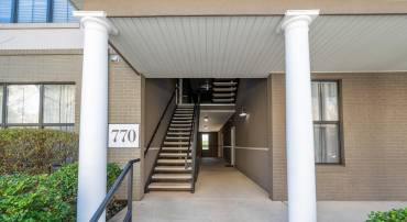 770 WALKER SQ, CHARLOTTESVILLE, Virginia 22903, 1 Bedroom Bedrooms, ,1 BathroomBathrooms,Residential,770 WALKER SQ,675159 MLS # 675159