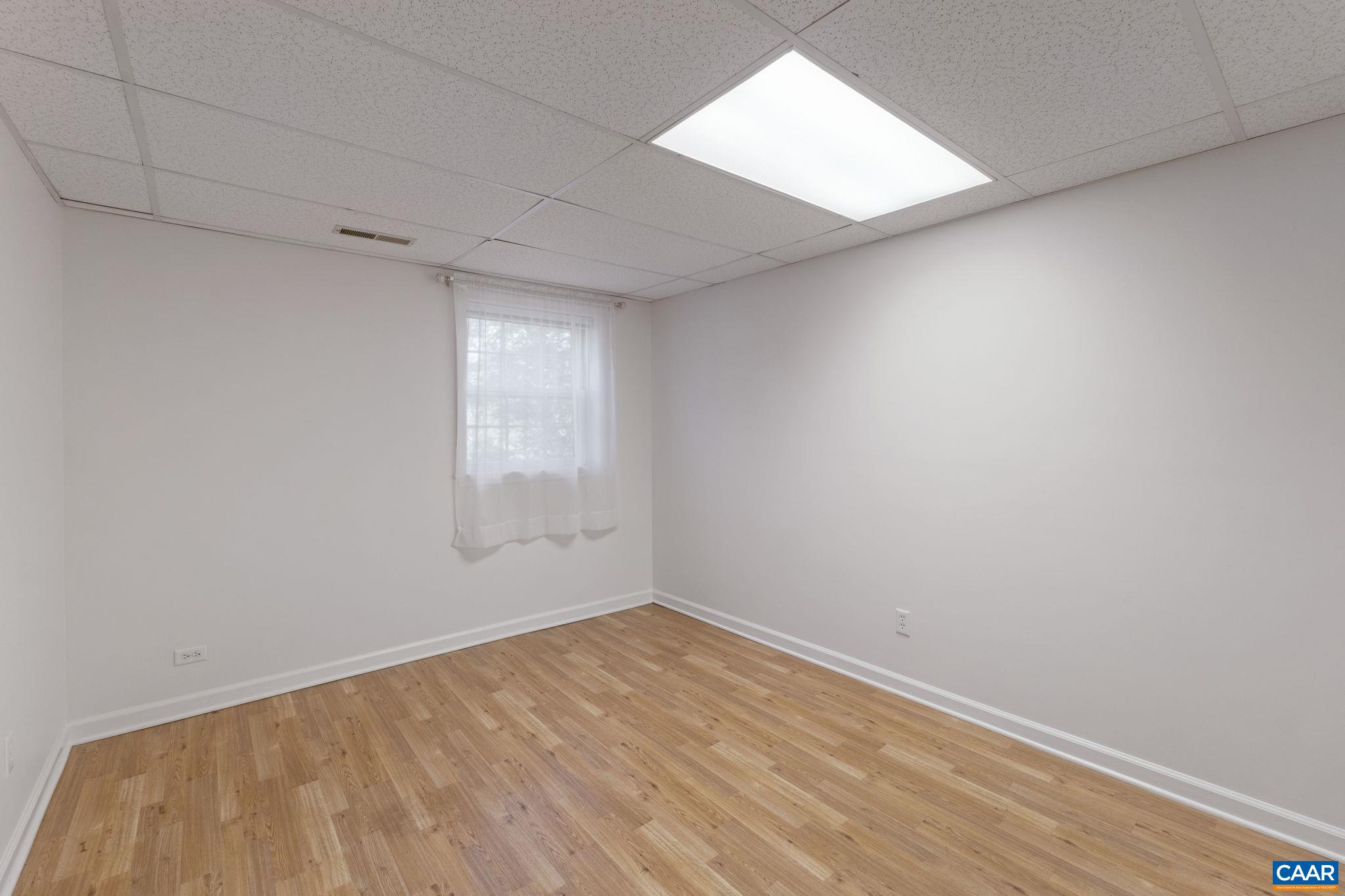 617 DAVIS AVE, CHARLOTTESVILLE, Virginia 22901, 5 Bedrooms Bedrooms, ,3 BathroomsBathrooms,Residential,617 DAVIS AVE,675161 MLS # 675161