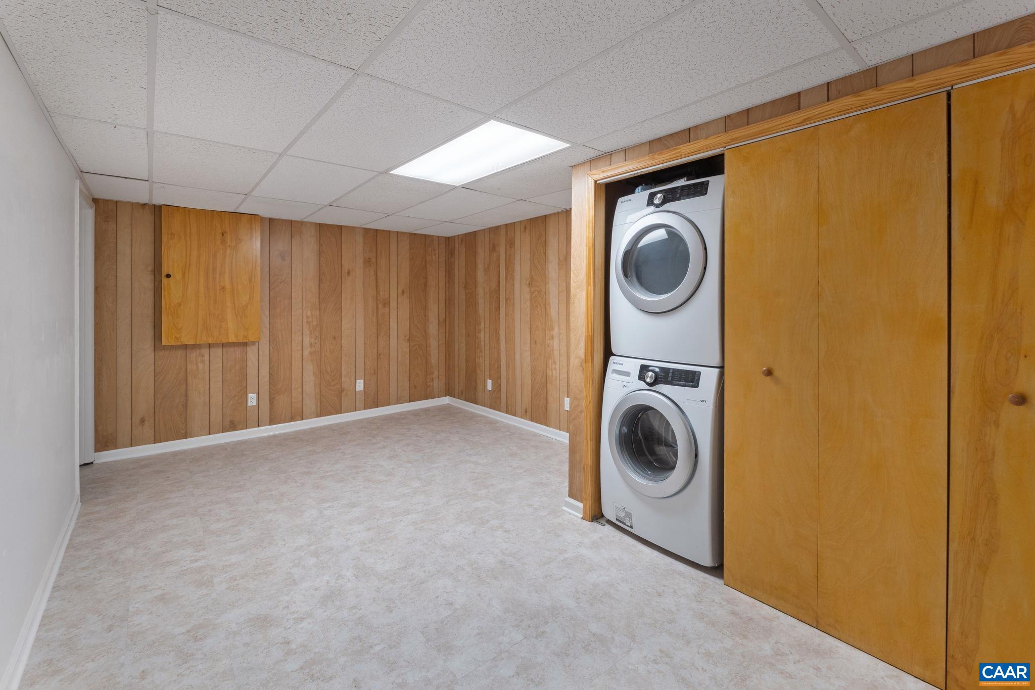 617 DAVIS AVE, CHARLOTTESVILLE, Virginia 22901, 5 Bedrooms Bedrooms, ,3 BathroomsBathrooms,Residential,617 DAVIS AVE,675161 MLS # 675161