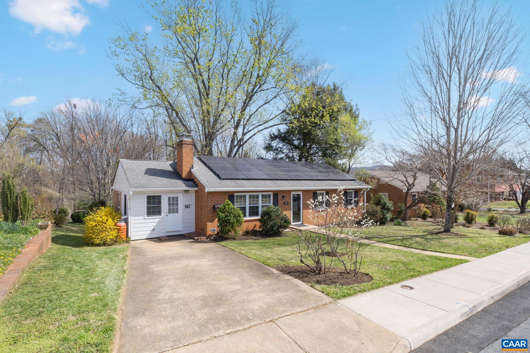 617 DAVIS AVE, CHARLOTTESVILLE, Virginia 22901, 5 Bedrooms Bedrooms, ,3 BathroomsBathrooms,Residential,617 DAVIS AVE,675161 MLS # 675161