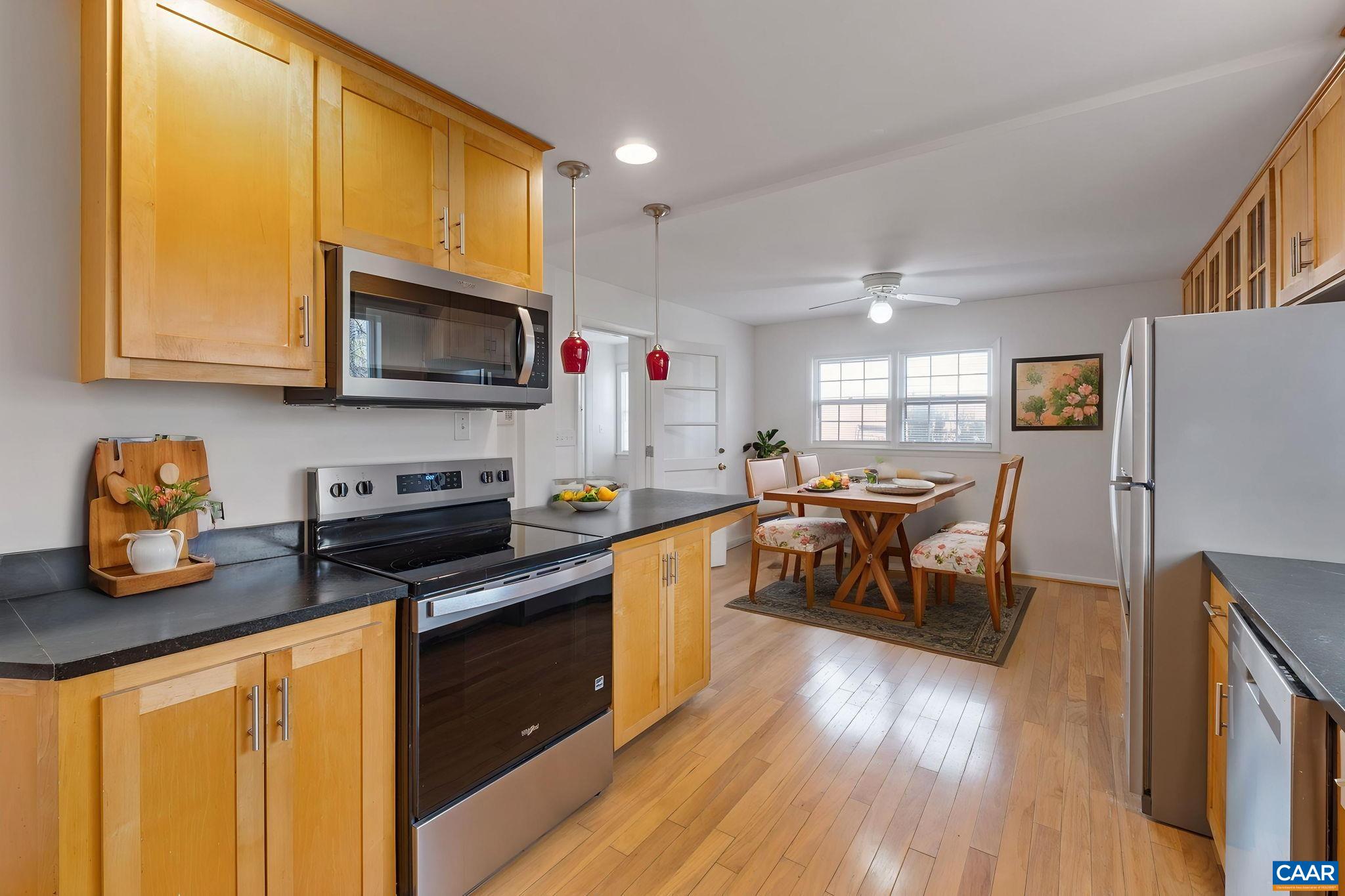 617 DAVIS AVE, CHARLOTTESVILLE, Virginia 22901, 5 Bedrooms Bedrooms, ,3 BathroomsBathrooms,Residential,617 DAVIS AVE,675161 MLS # 675161