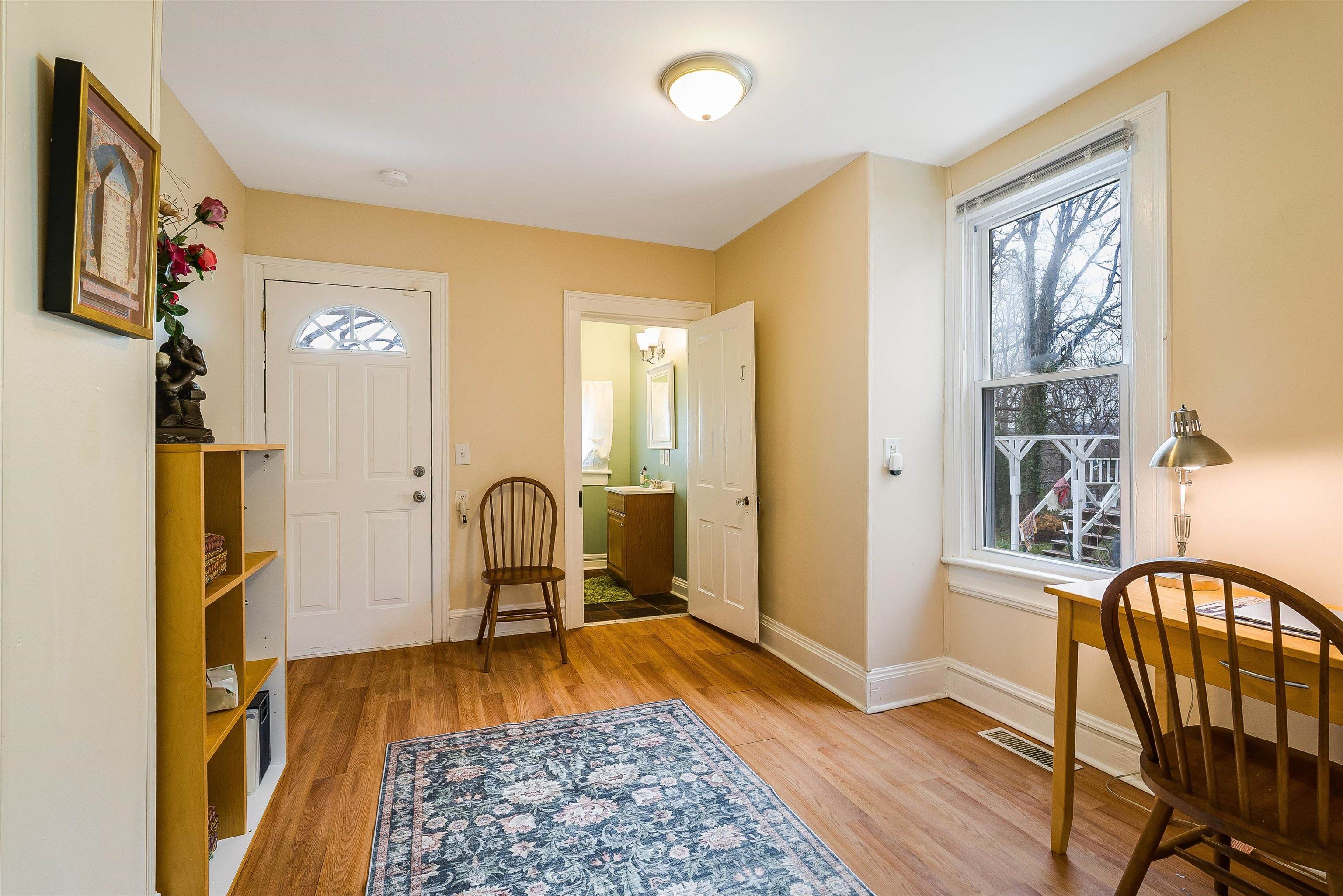 1306 W JOHNSON ST, STAUNTON, Virginia 24401, 3 Bedrooms Bedrooms, ,1 BathroomBathrooms,Residential,1306 W JOHNSON ST,675163 MLS # 675163