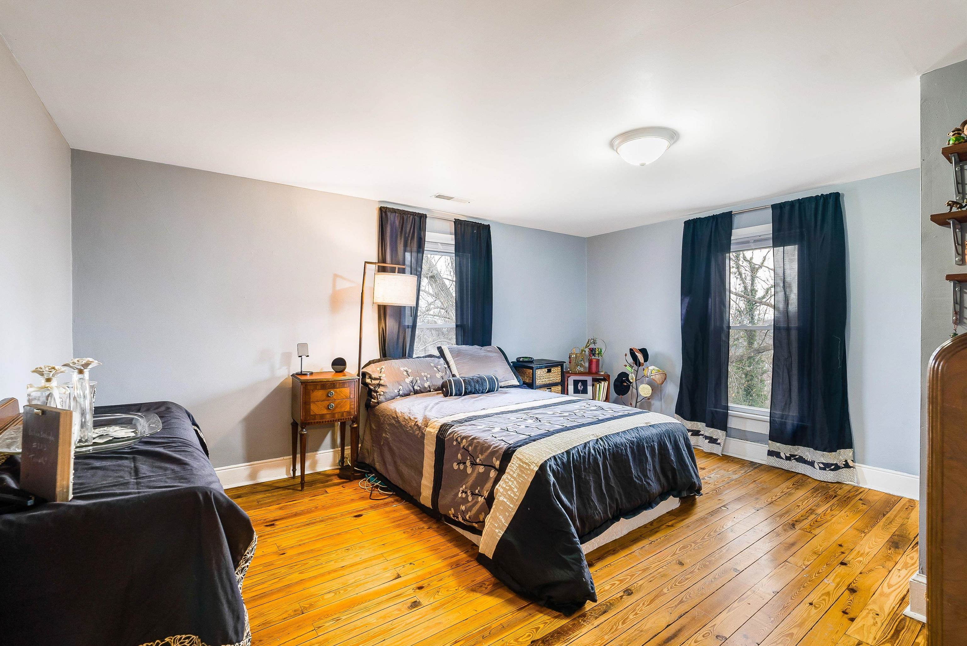 1306 W JOHNSON ST, STAUNTON, Virginia 24401, 3 Bedrooms Bedrooms, ,1 BathroomBathrooms,Residential,1306 W JOHNSON ST,675163 MLS # 675163