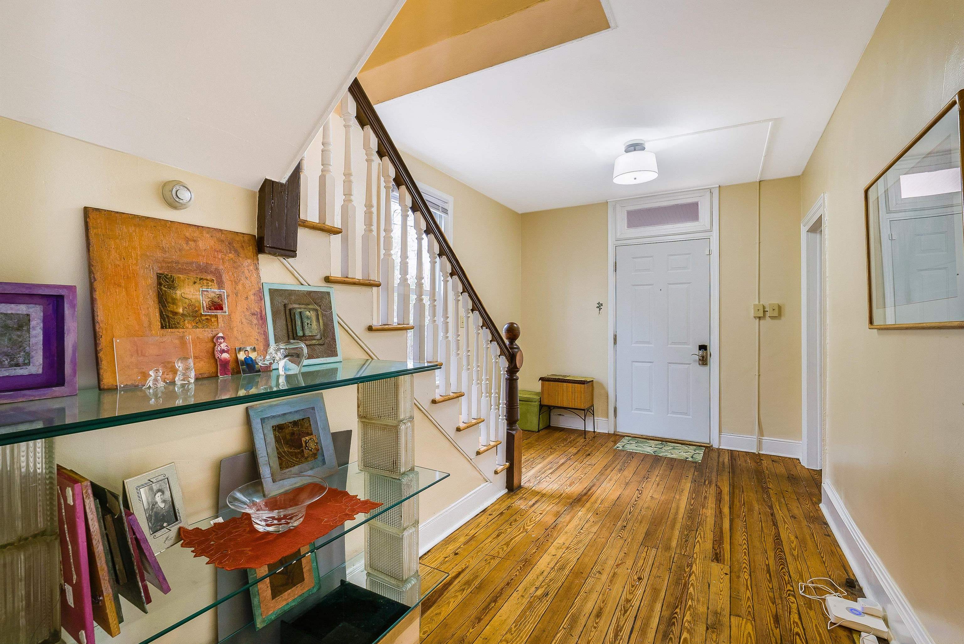 1306 W JOHNSON ST, STAUNTON, Virginia 24401, 3 Bedrooms Bedrooms, ,1 BathroomBathrooms,Residential,1306 W JOHNSON ST,675163 MLS # 675163