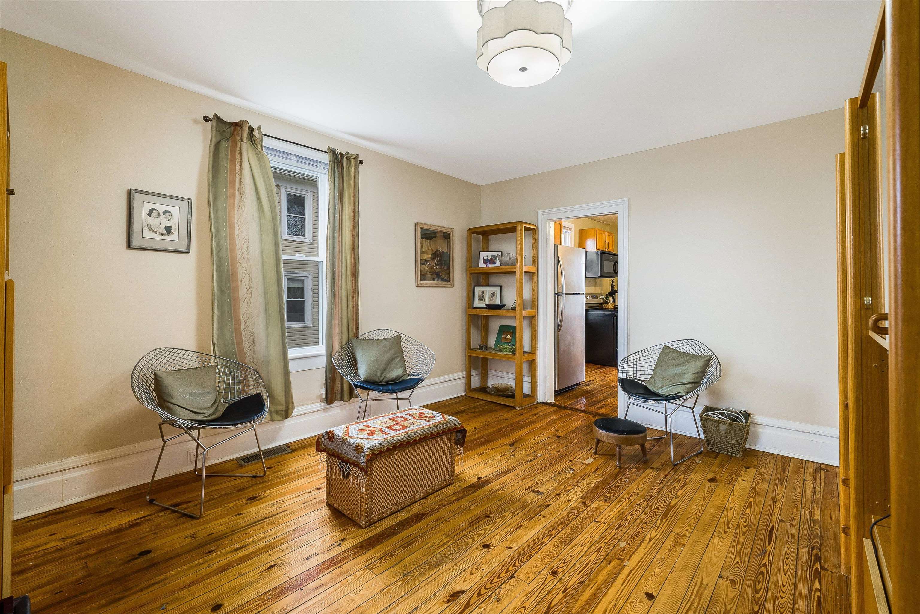 1306 W JOHNSON ST, STAUNTON, Virginia 24401, 3 Bedrooms Bedrooms, ,1 BathroomBathrooms,Residential,1306 W JOHNSON ST,675163 MLS # 675163