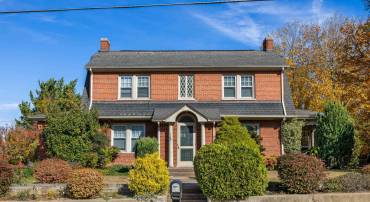 705 RICHMOND AVE, STAUNTON, Virginia 24401, ,Commercial,705 RICHMOND AVE,671011 MLS # 671011