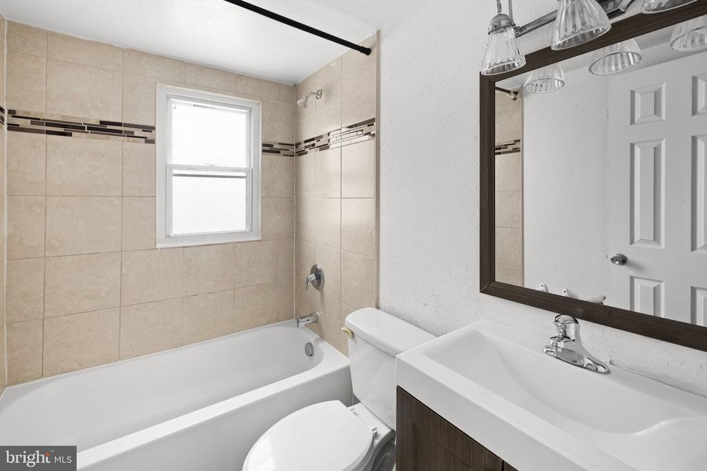 1012 S MAIN ST, CULPEPER, Virginia 22701, ,Residential,1012 S MAIN ST,VACU2013184 MLS # VACU2013184