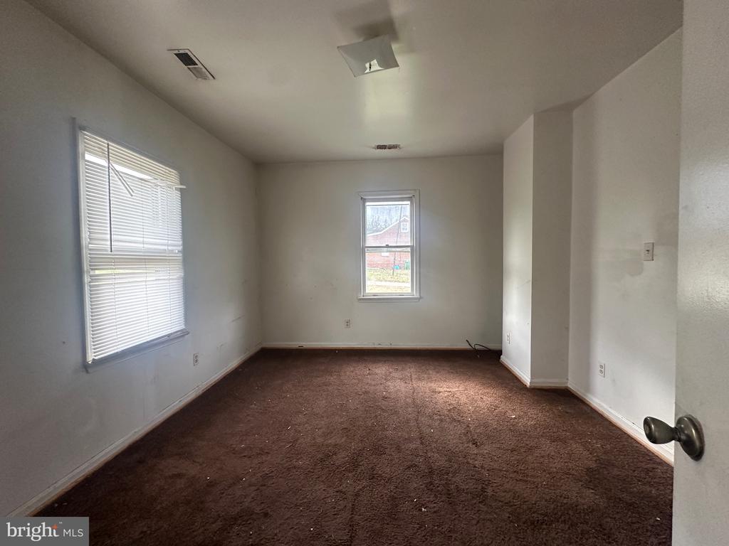 6514 OLD PLANK RD, FREDERICKSBURG, Virginia 22407, 2 Bedrooms Bedrooms, ,1 BathroomBathrooms,Residential,6514 OLD PLANK RD,VASP2037508 MLS # VASP2037508