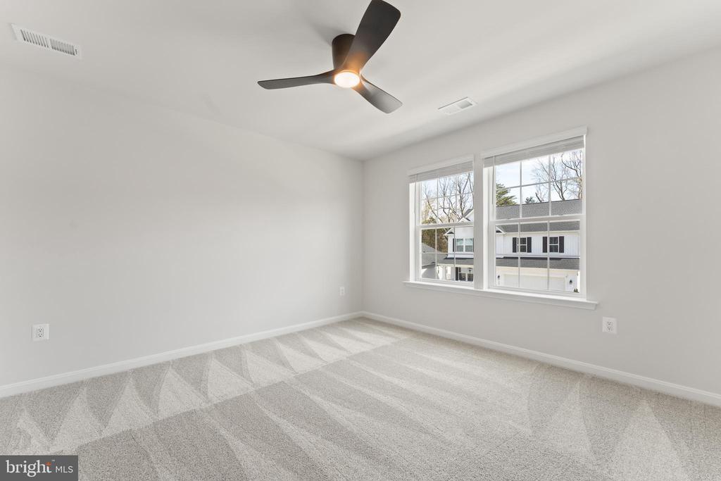 11509 BLUESTEM WAY, FREDERICKSBURG, Virginia 22407, 5 Bedrooms Bedrooms, ,3 BathroomsBathrooms,Residential,11509 BLUESTEM WAY,VASP2040204 MLS # VASP2040204