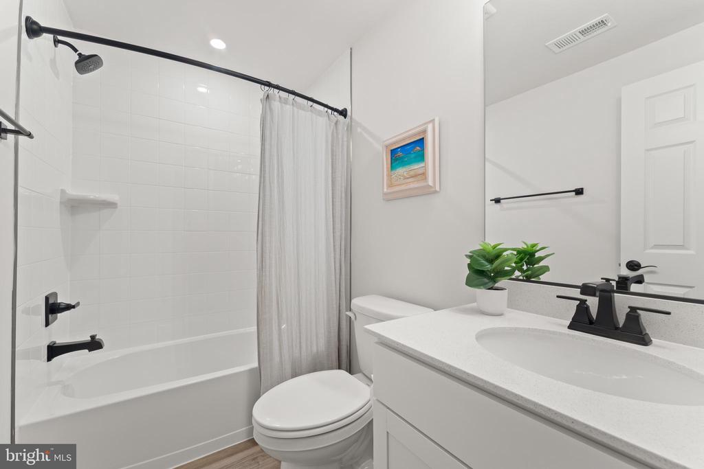 11509 BLUESTEM WAY, FREDERICKSBURG, Virginia 22407, 5 Bedrooms Bedrooms, ,3 BathroomsBathrooms,Residential,11509 BLUESTEM WAY,VASP2040204 MLS # VASP2040204