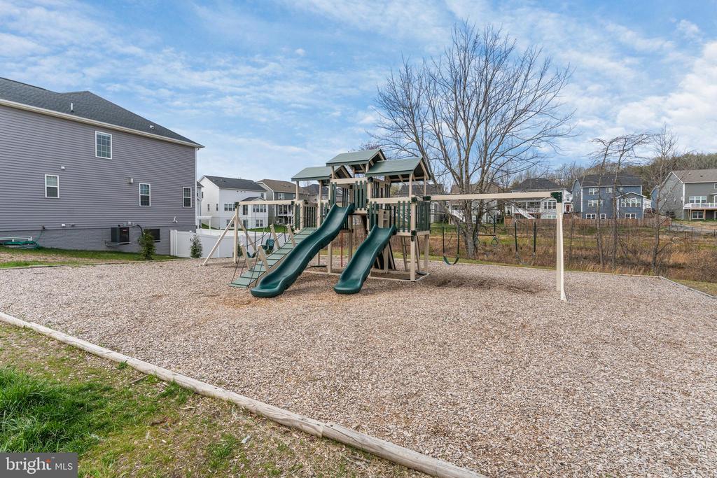 11509 BLUESTEM WAY, FREDERICKSBURG, Virginia 22407, 5 Bedrooms Bedrooms, ,3 BathroomsBathrooms,Residential,11509 BLUESTEM WAY,VASP2040204 MLS # VASP2040204