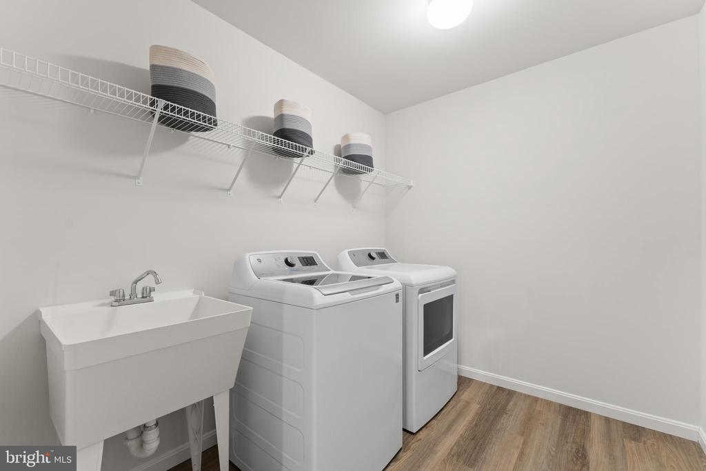 11509 BLUESTEM WAY, FREDERICKSBURG, Virginia 22407, 5 Bedrooms Bedrooms, ,3 BathroomsBathrooms,Residential,11509 BLUESTEM WAY,VASP2040204 MLS # VASP2040204