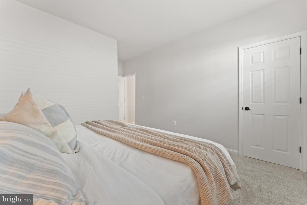 11509 BLUESTEM WAY, FREDERICKSBURG, Virginia 22407, 5 Bedrooms Bedrooms, ,3 BathroomsBathrooms,Residential,11509 BLUESTEM WAY,VASP2040204 MLS # VASP2040204