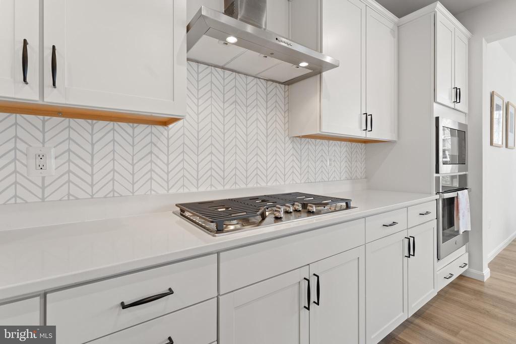 11509 BLUESTEM WAY, FREDERICKSBURG, Virginia 22407, 5 Bedrooms Bedrooms, ,3 BathroomsBathrooms,Residential,11509 BLUESTEM WAY,VASP2040204 MLS # VASP2040204