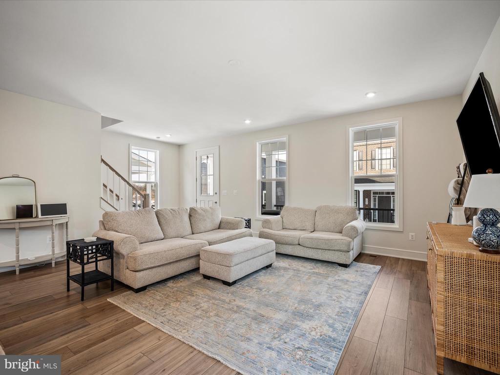 6052 COBBLESTONE CT, MARSHALL, Virginia, 3 Bedrooms Bedrooms, ,2 BathroomsBathrooms,Residential,6052 COBBLESTONE CT,VAFQ2020528 MLS # VAFQ2020528