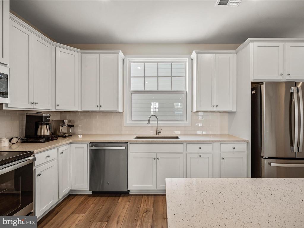 6052 COBBLESTONE CT, MARSHALL, Virginia, 3 Bedrooms Bedrooms, ,2 BathroomsBathrooms,Residential,6052 COBBLESTONE CT,VAFQ2020528 MLS # VAFQ2020528