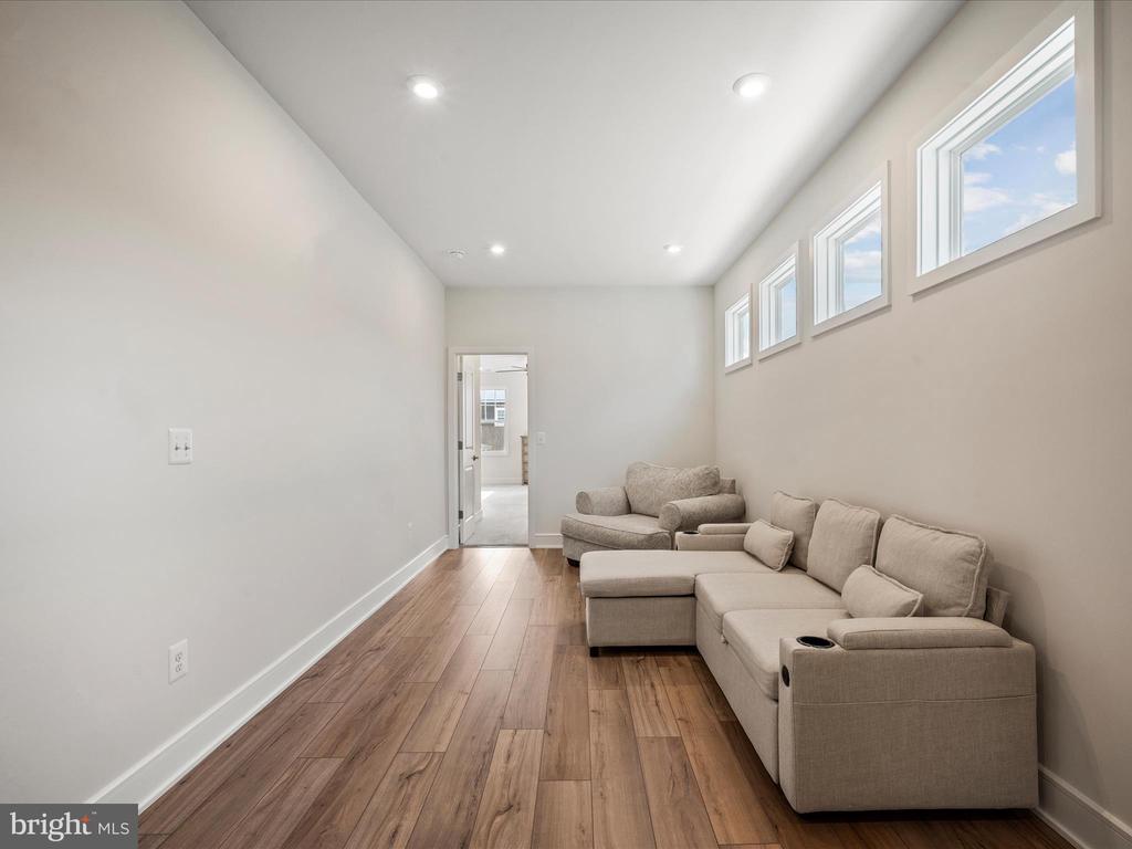 6052 COBBLESTONE CT, MARSHALL, Virginia, 3 Bedrooms Bedrooms, ,2 BathroomsBathrooms,Residential,6052 COBBLESTONE CT,VAFQ2020528 MLS # VAFQ2020528