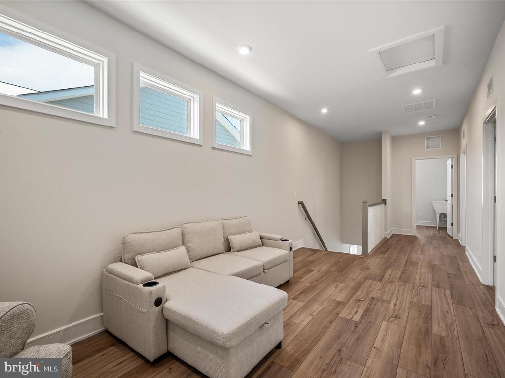 6052 COBBLESTONE CT, MARSHALL, Virginia, 3 Bedrooms Bedrooms, ,2 BathroomsBathrooms,Residential,6052 COBBLESTONE CT,VAFQ2020528 MLS # VAFQ2020528