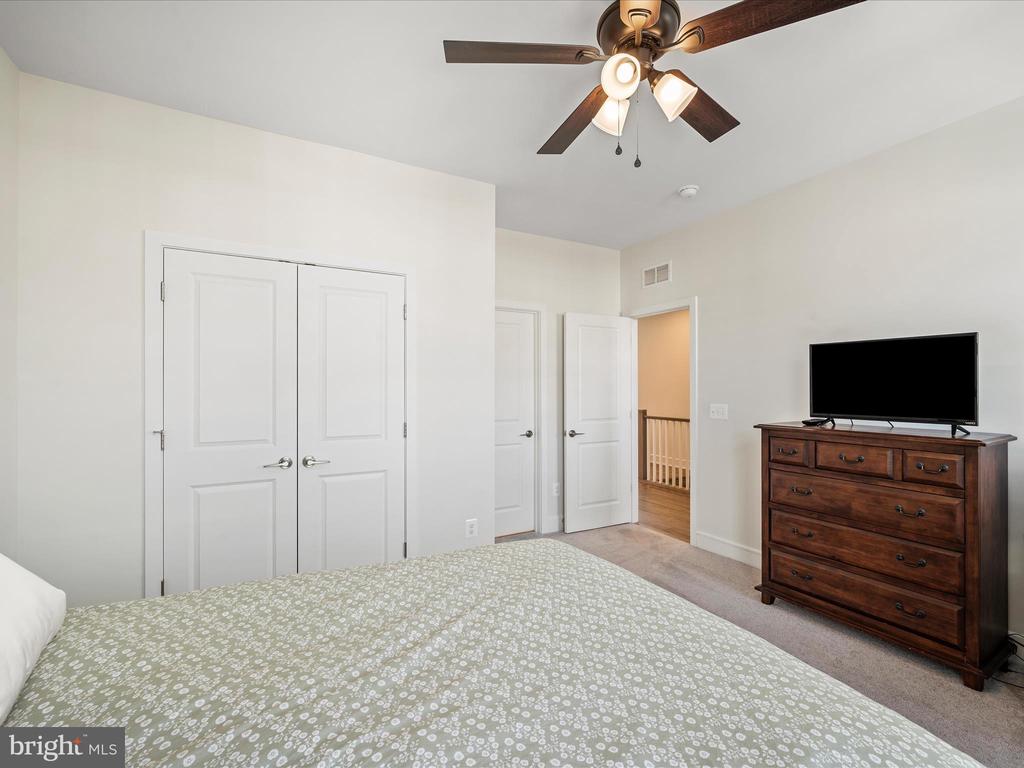 6052 COBBLESTONE CT, MARSHALL, Virginia, 3 Bedrooms Bedrooms, ,2 BathroomsBathrooms,Residential,6052 COBBLESTONE CT,VAFQ2020528 MLS # VAFQ2020528